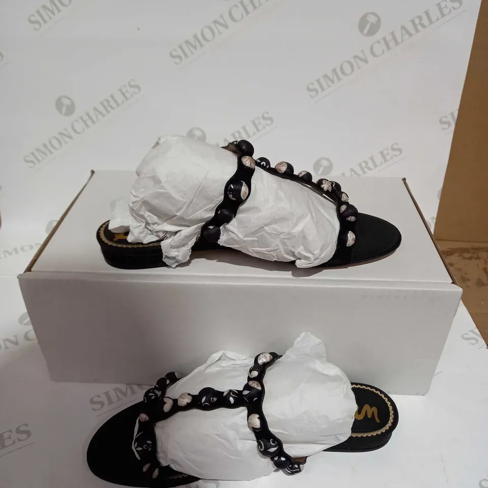 SAM EDELMAN TOVA SUEDE SANDAL BLACK - SIZE 5.5