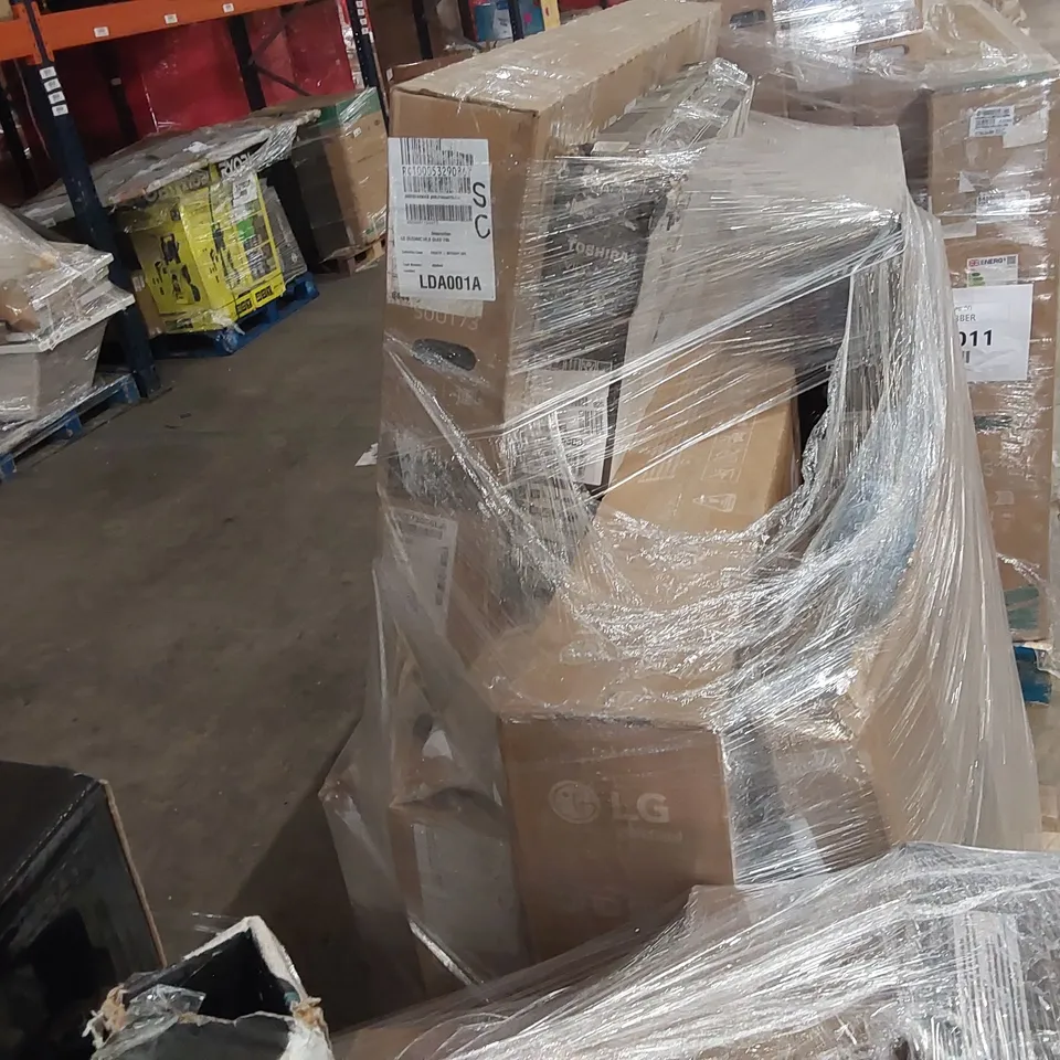 PALLET OF ASSORTED ITEMS INCLUDING: