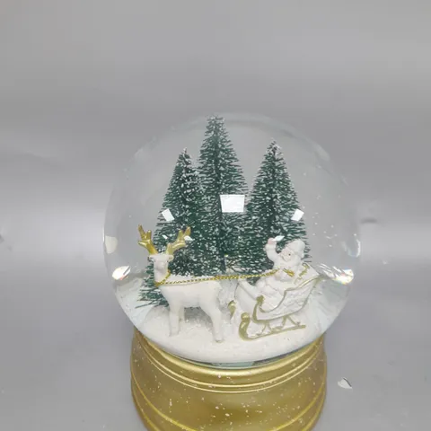 BOXED SANTA EXPRESS CHRISTMAS CHARACTER MUSICAL WATER SPINNER - SANTA