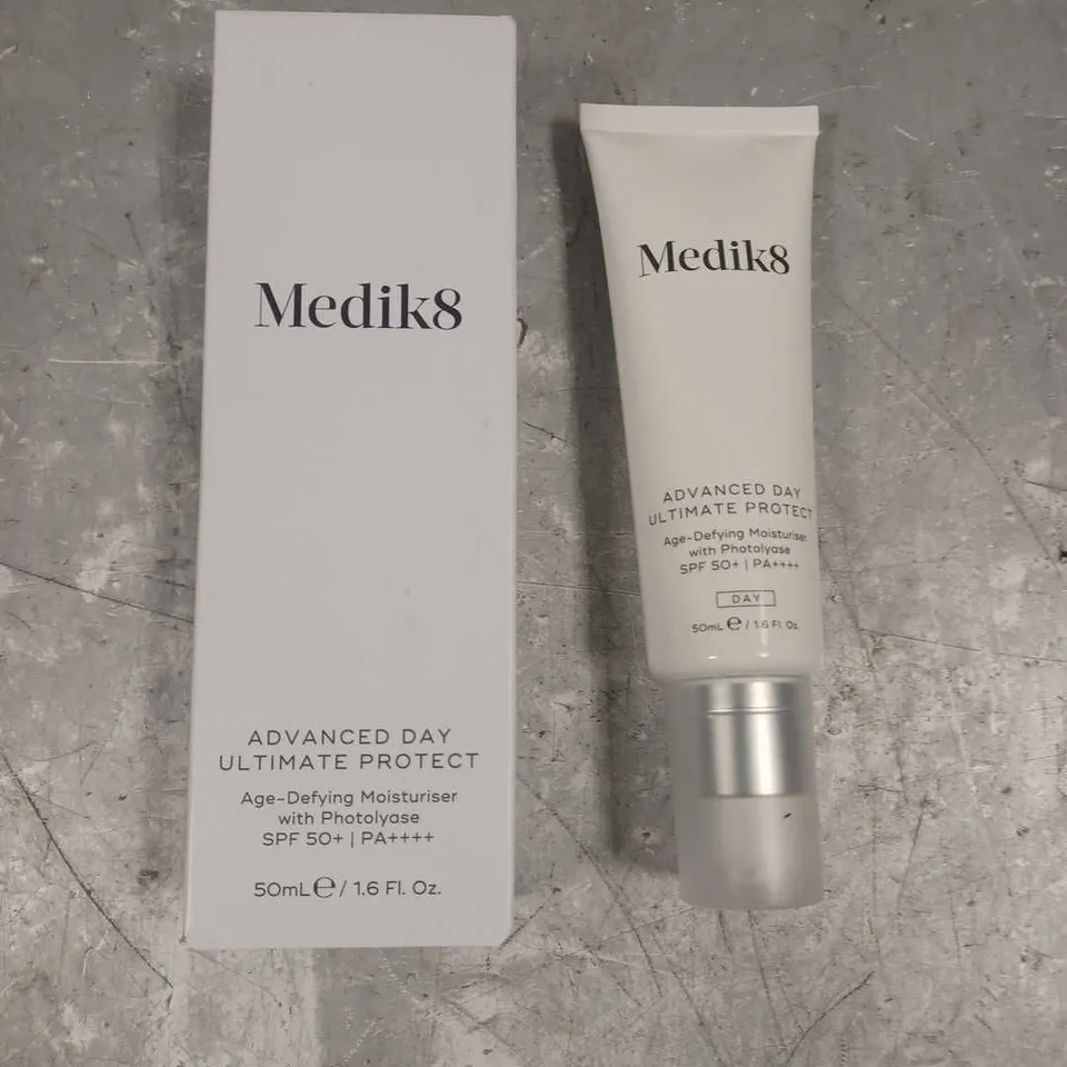 BOXED MEDIK8 ADVANCED DAY ULTIMATE PROTECT AGE-DEFYING MOISTURISER 50ML