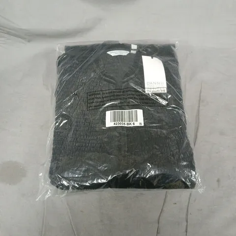 DANNII MINOGUE PETITE BLACK DRESS – UK 6 (6P). BAGGED