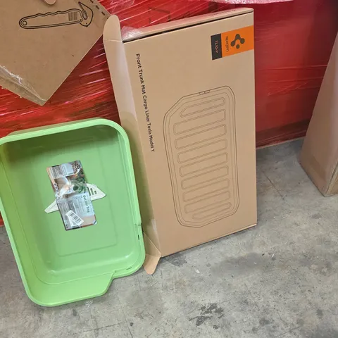 PALLET OF ASSORTED HOUSEHOLD GOODS AND PRODUCTS TO INCLUDE;CAT LITTER TRAY,FRONT TRUCK MAT FOR TESLA