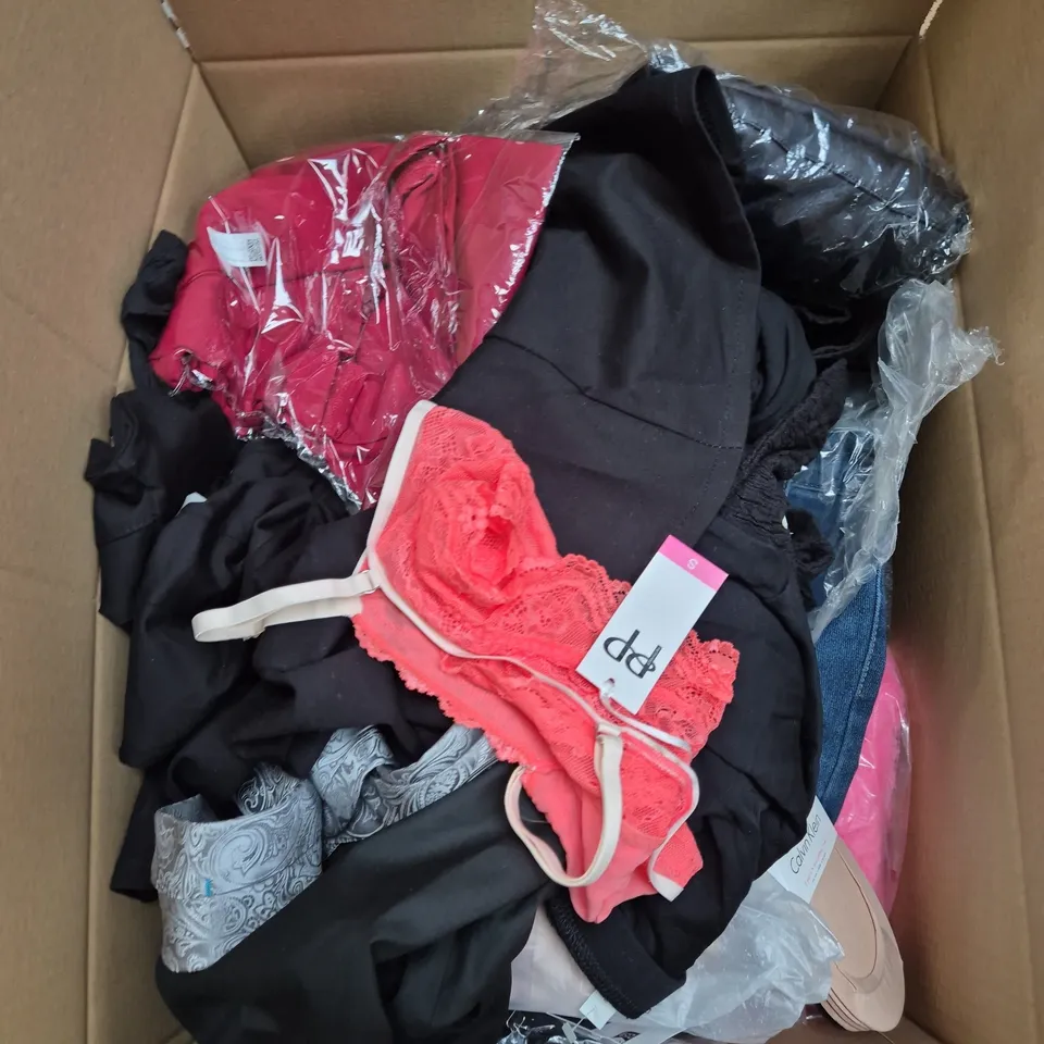 LARGE BOX OF ASSORTED CLOTHING ITEMS IN VARIOUS SIZES, STYLES AND COLOUR - COLLECTION ONLY