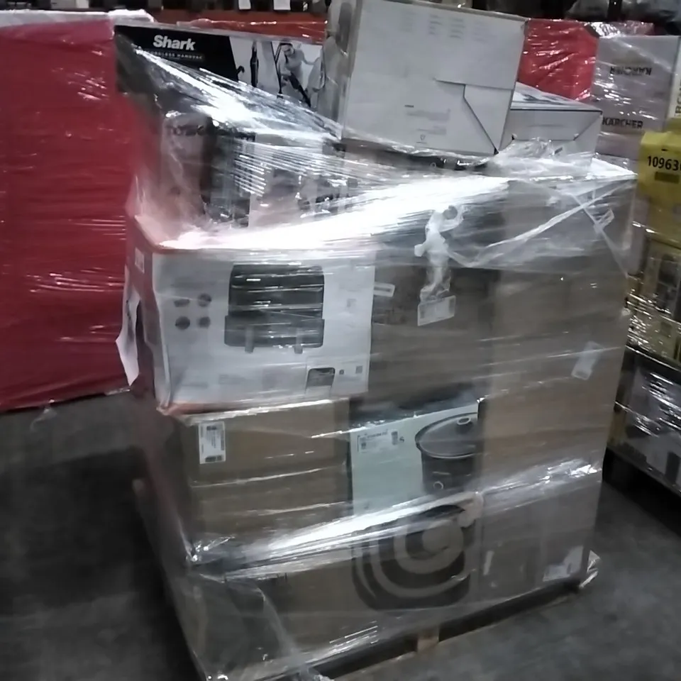 PALLET OF APPROXIMATELY 23 UNPROCESSED RAW RETURN HOUSEHOLD AND ELECTRICAL GOODS TO INCLUDE;