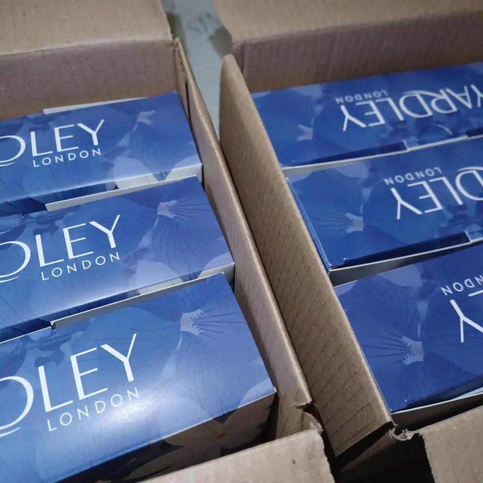 LOT OF APPROX 6 YARDLEY LAVENDER TALC & SOAP SETS