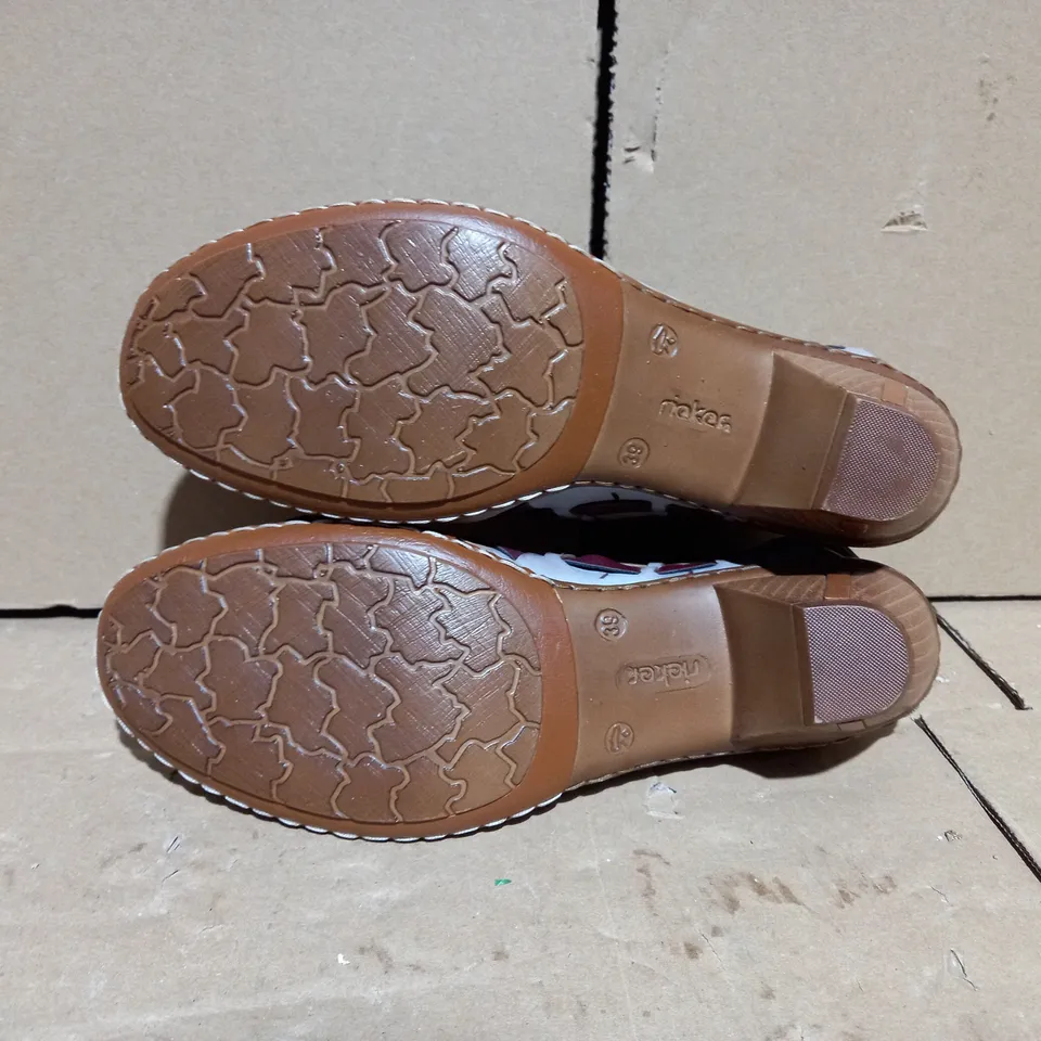 RIEKER INTERWEAVE LEATHER LOW HEEL SHOE (TAUPE), SIZE 6 UK