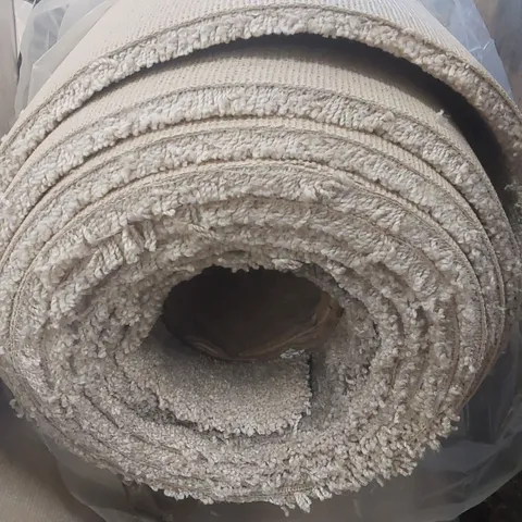 ROLL OF QUALITY FIRST IMPRESSIONS PEACEFUL CARPET - APPROXIMATELY 5.25 x 5m