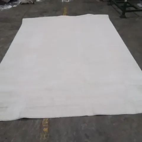 QUALITY DESIGNER AREA RUG - APPROXIMATELY 280X200