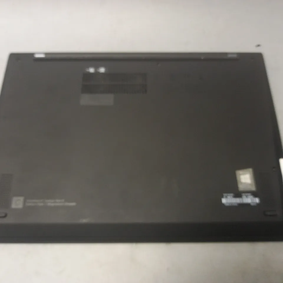 LENOVO THINKPAD X1CARBON GEN 9 CORE I-7 1165G7 32GB RAM 1TB SSD LAPTOP