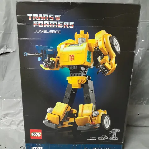 BOXED LEGO TRANSFORMERS BUMBLEBEE SET - 10338