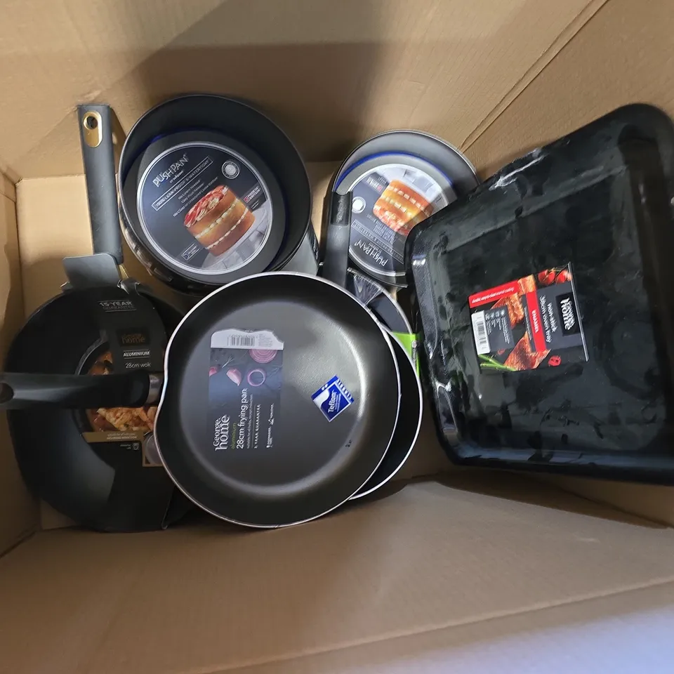 APPROXIMATELY 10 ASSORTED KITCHEN APPLIANCES TO INCLUDE STOCKPOT, SAUCEPOT, AND FRYING PANS ETC. 