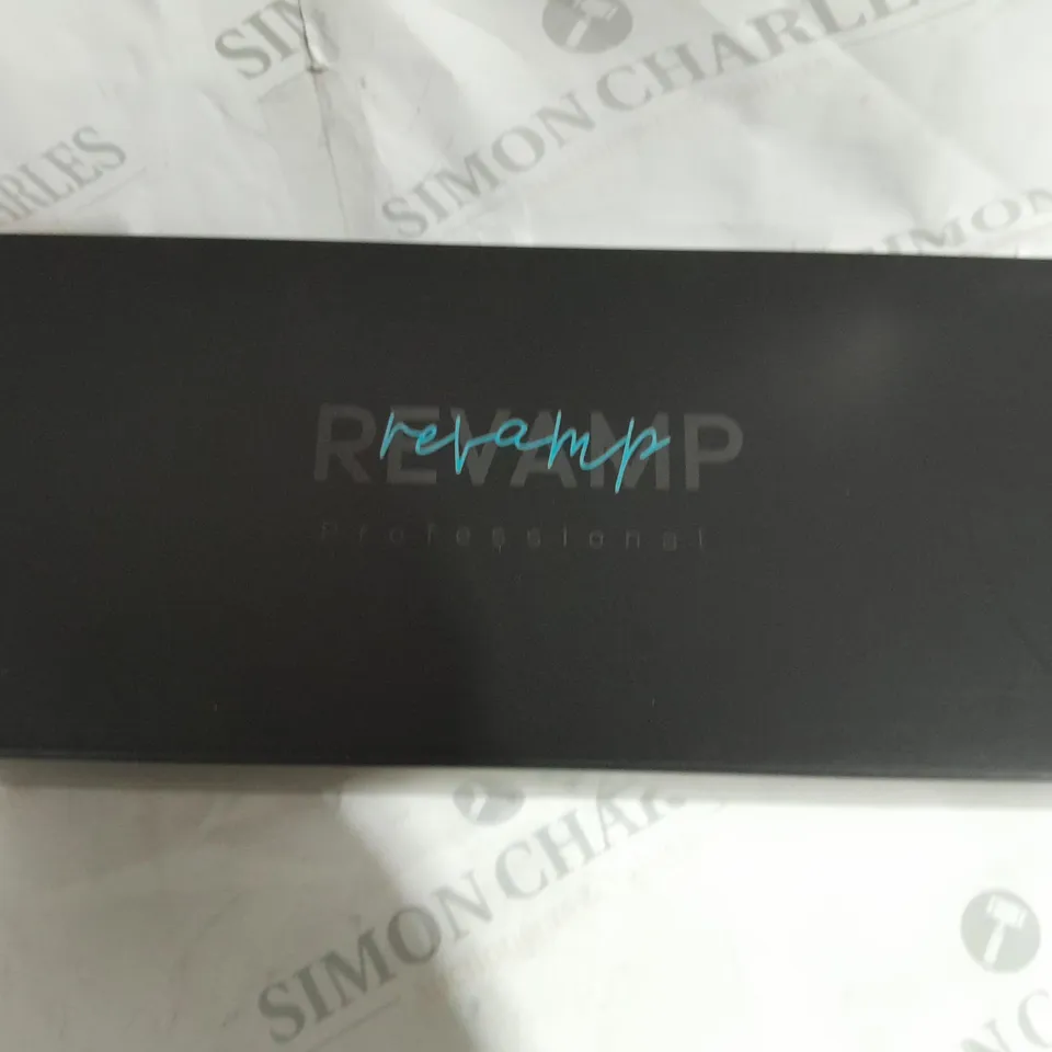 REVAMP BOXED PROGLOSS DEEEPFORM BRUSH