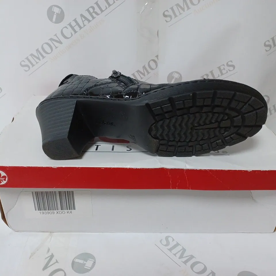 BOXED PAIR OF RIEKER SHOE BOOTS IN BLACK/CROCODILE SIZE 4