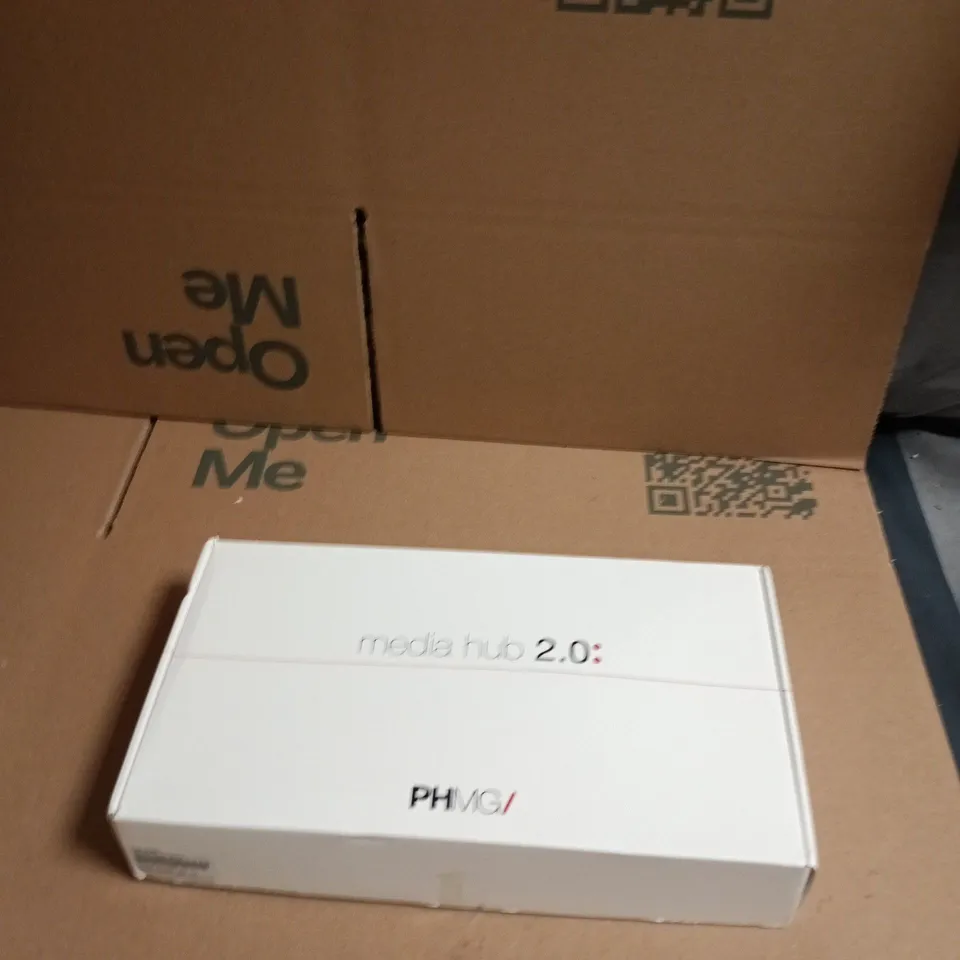 PHMG MEDIA HUB 2.0 - BOXED 