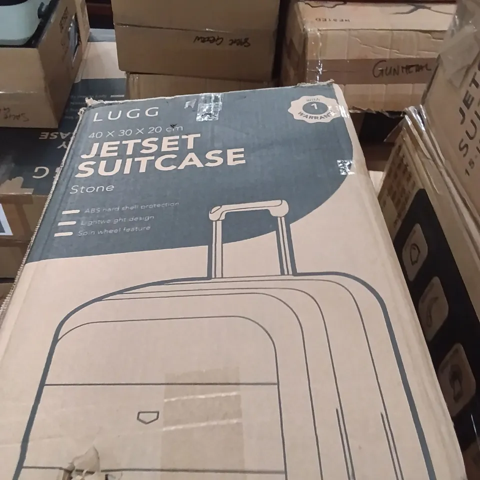  BOXED LUGG TRAVEL SUITCASE