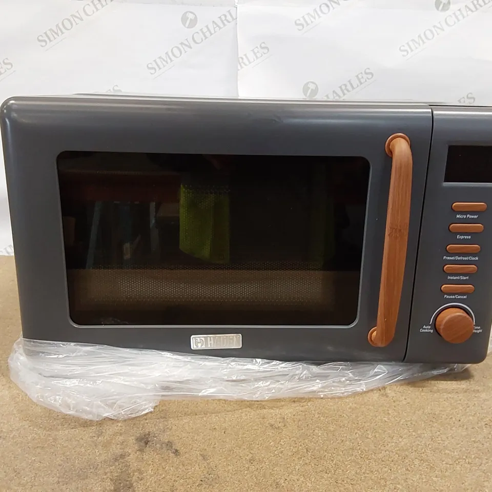 BOXED HADEN DORCHESTER 20L 800W MICROWAVE OVEN (1 BOX)