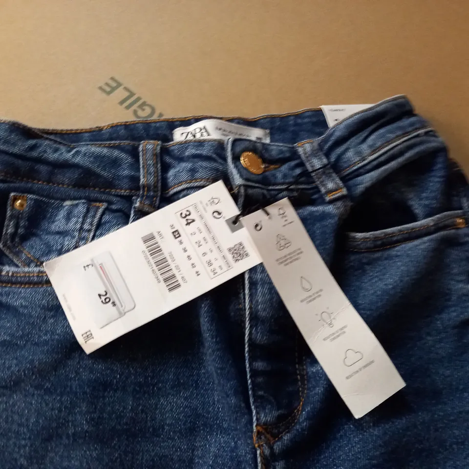 ZARA FLARE FIT HIGH RISE JEANS - UK 6