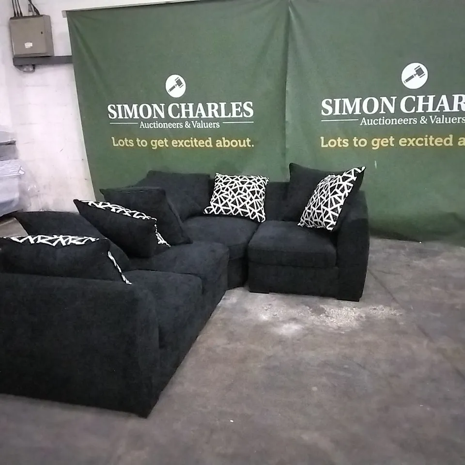 QUALITY DESIGNER BARCELONA BLACK FABRIC OVERSIZED SECTIONAL SOFA. 