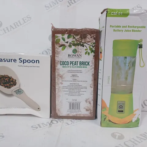 BOX OF APPROXIMATELY 20 ASSORTED HOUSEHOLD ITEMS TO INCLUDE PORTABLE AND RECHARGEABLE JUICE BLENDER, COCO PEAT BRICK, MEASURE SPOON, ETC