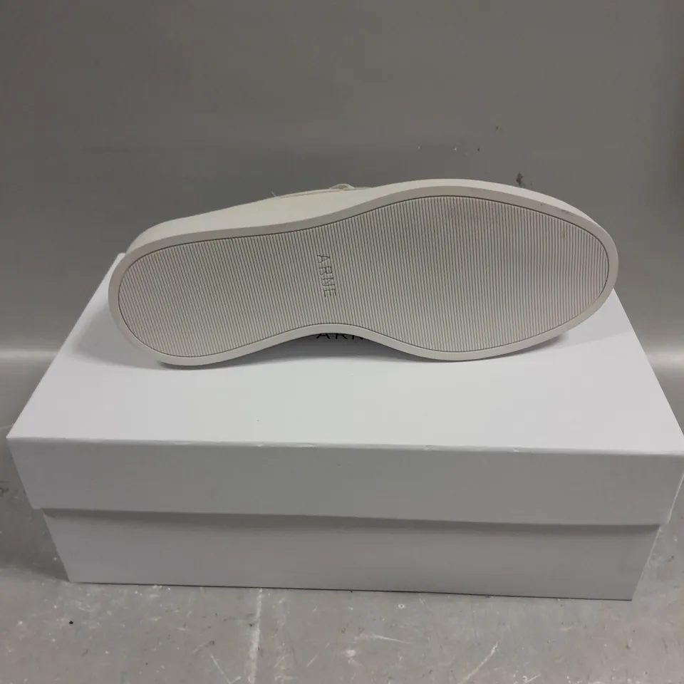 BOXED PAIR OF ARNE LOAFER SHOES IN STONE - 7