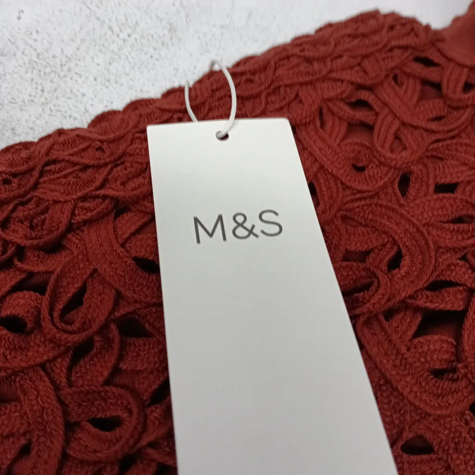 M&S WOMEN'S RED CROCHET 2 PIECE OUTFIT LARGE SKIRT/TOP