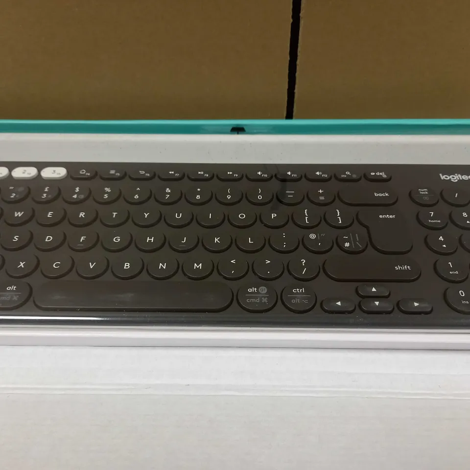 LOGITECH K780 MULTIDEVICE KEYBOARD