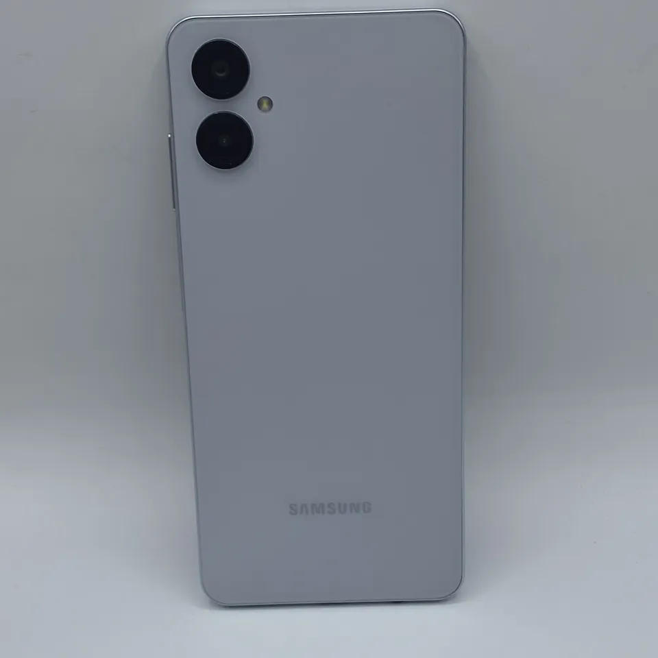 BOXED SAMSUNG A06 5G 4GB/128GB IN LIGHT GREY - SM-A066B