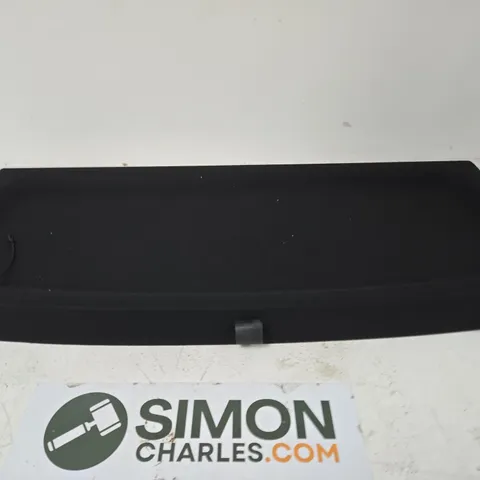 BOXED CAR SHELF FOR BOOT