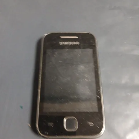 SAMSUNG SMARTPHONE – WHITE - MODEL UNSPECIFIED