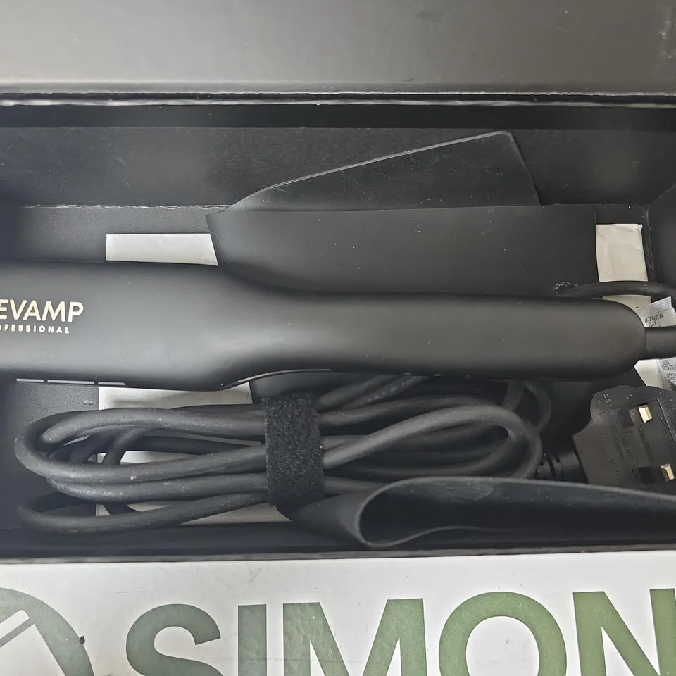 BOXED REVAMP PROFESSIONAL ENIGMA ION RADIANCE CERAMIC STRAIGHTENER ST-3000-GB