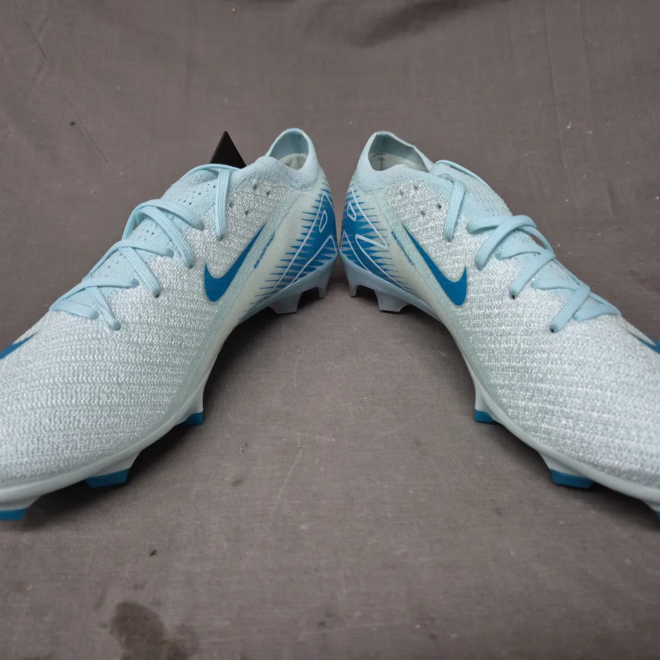 PAIR OF NIKE AIR ZOOM MERCURIAL FOOTBALL BOOTS IN ICE BLUE/WHITE/BLUE UK SIZE 8