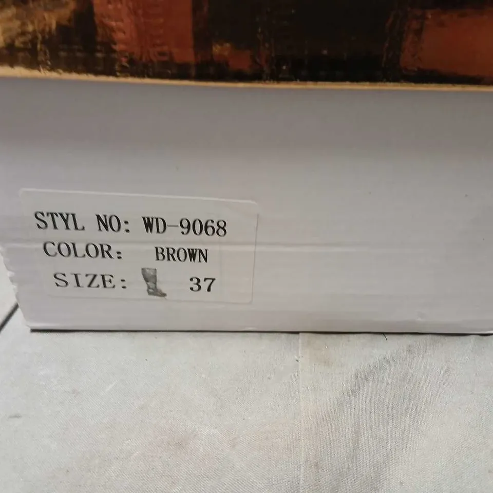 WEIDE WOMEN'S BROWN KNEE-HIGH BOOT – UK 4 (EU 37)