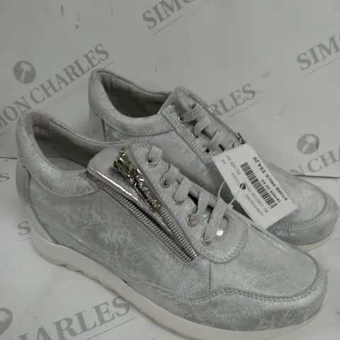 RUTH LANGSFORD WHITE WEDGE TRAINERS - SIZE 5