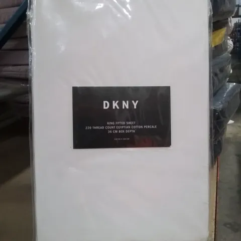 BAGGED DKNY KINGSIZE FITTED SHEET -WHITE-