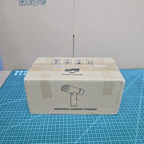 HANDHELD GARMENT STEAMER – BOXED
