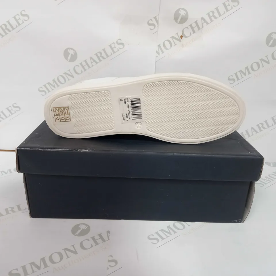 CREW CLOTHING COMPANY GIGI LEATHER TRAINER - EU 39