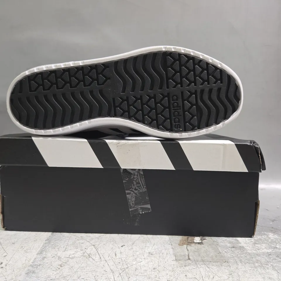 BOXED PAIR OF ADIDAS VL COURT BOLD SHOES IN BLACK/WHITE SIZE UK 4.5