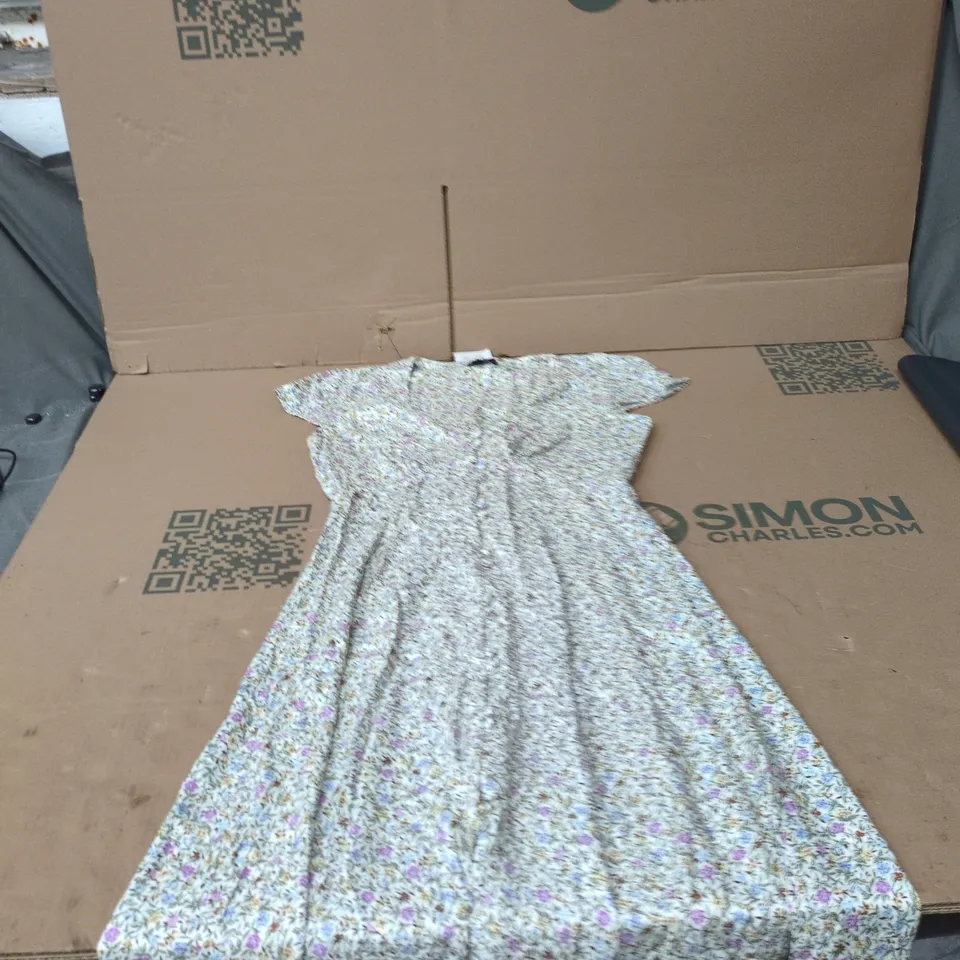 NOBODY'S CHILD FLORAL GIRLS' DRESS, UK 6 (EU 34, US 2)