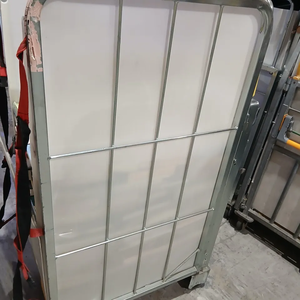 LARGE QUANTITY OF ASSORTED FICTION AND NON FICTION BOOKS