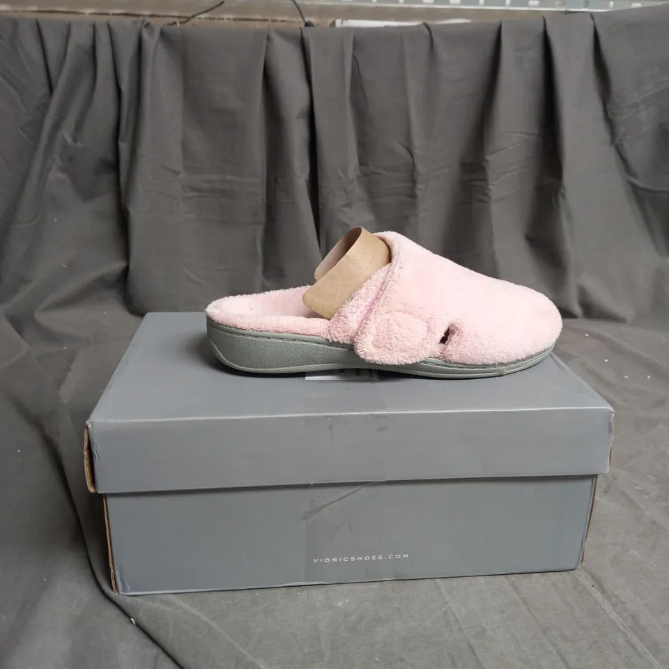 VIONIC BOXED PINK SLIPPERS SIZE 5