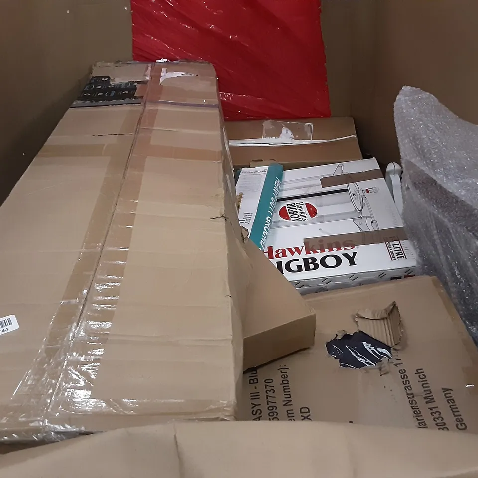 PALLET OF ASSORTED PRODUCTS INCLUDING TICWELL GARMENT STEAMER, AIR COOLER, DOUBLE DECK GARMENT RACK, TOILET PAPER HOLDER, STOREMIC TOILETS SEAT, HOMECHO
