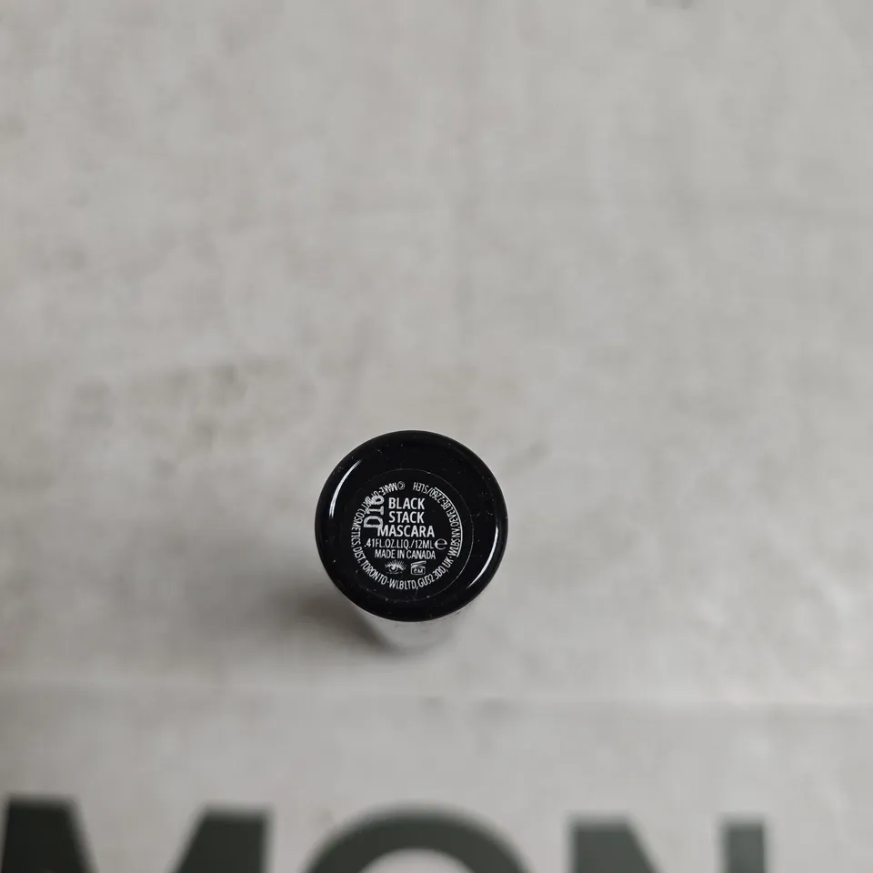 MAC STACK MASCARA – BLACK, 12 ML (MADE IN CANADA)