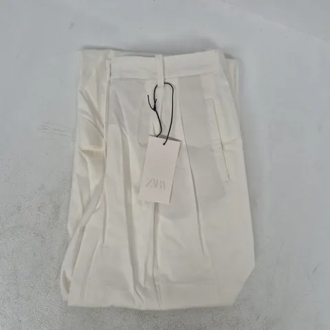 ZARA WIDE LEG TROUSERS IN SOFT WHITE SIZE UK MEDIUM