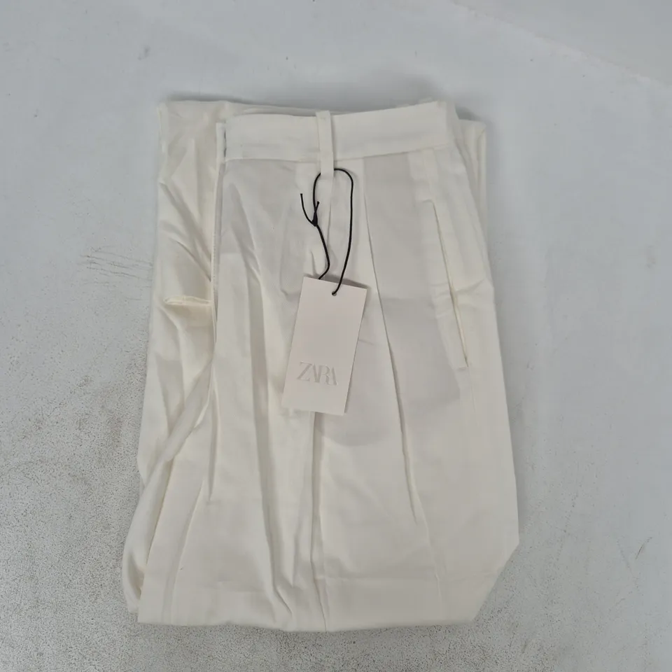 ZARA WIDE LEG TROUSERS IN SOFT WHITE SIZE UK MEDIUM