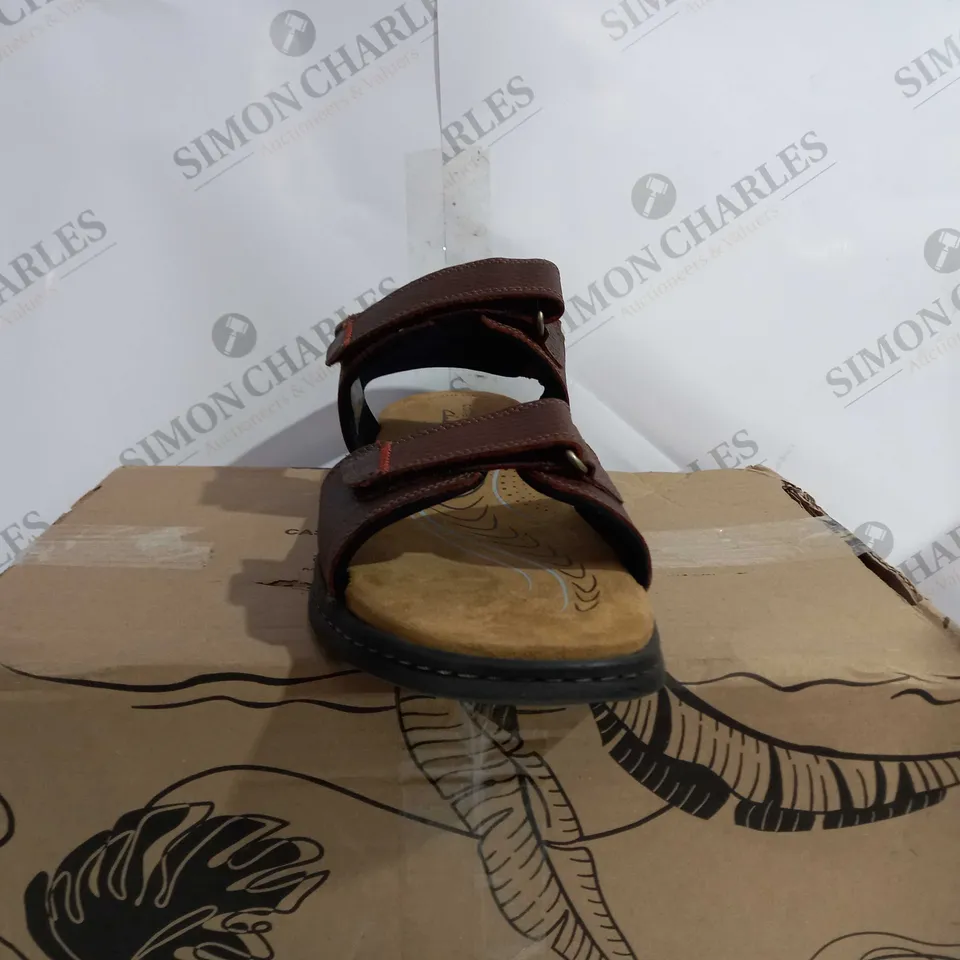 BOXED HAPSFORD CREEK BROW TUMB SANDAL - UK 9 