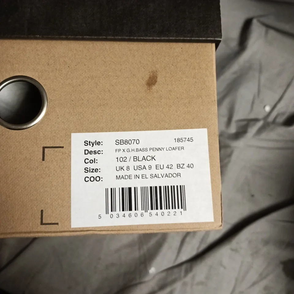 G.H. BASS & CO. WEEJUNS PENNY LOAFERS – BLACK, UK 8 (EU 42) BOXED