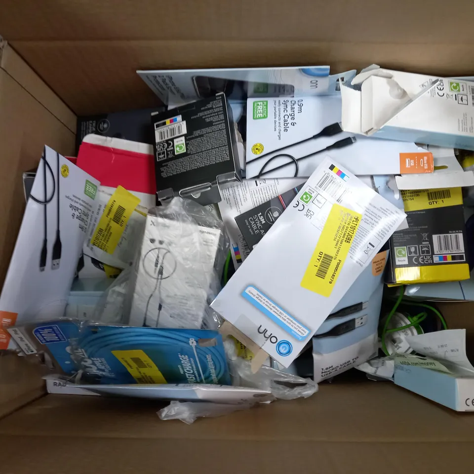 BOX OF APPROXIMATELY 30 ASSORTED ELECTRICALS TO INCLUDE RAPOO WIRELESS MOUSE, ONN WIRED HEADPHONES, ONE FOR ALL TV REMOTE, ETC