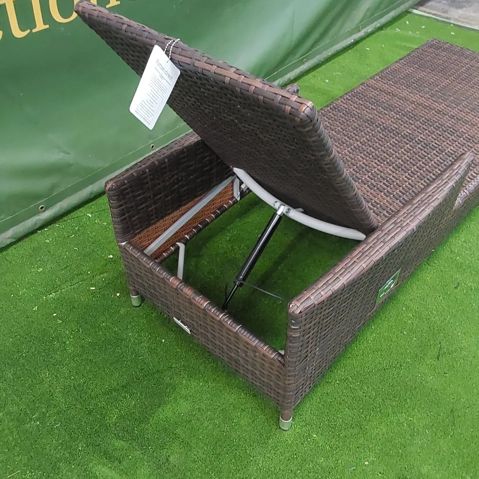 DESIGNER MANUAL ADJUSTABLE SUNLOUNGER IN CHOCOLATE MIX RATTAN 