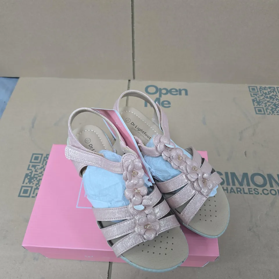 DR LIGHTFOOT KIDS' PINK FLORAL SANDALS UK 8 – COMFORT CONCEPT (BOXED)