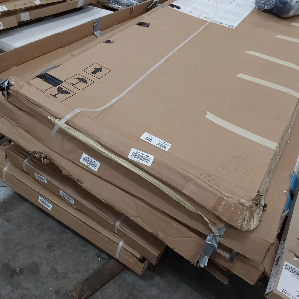 PALLET OF ASSORTED BOXED SHOWER SCREENS 
